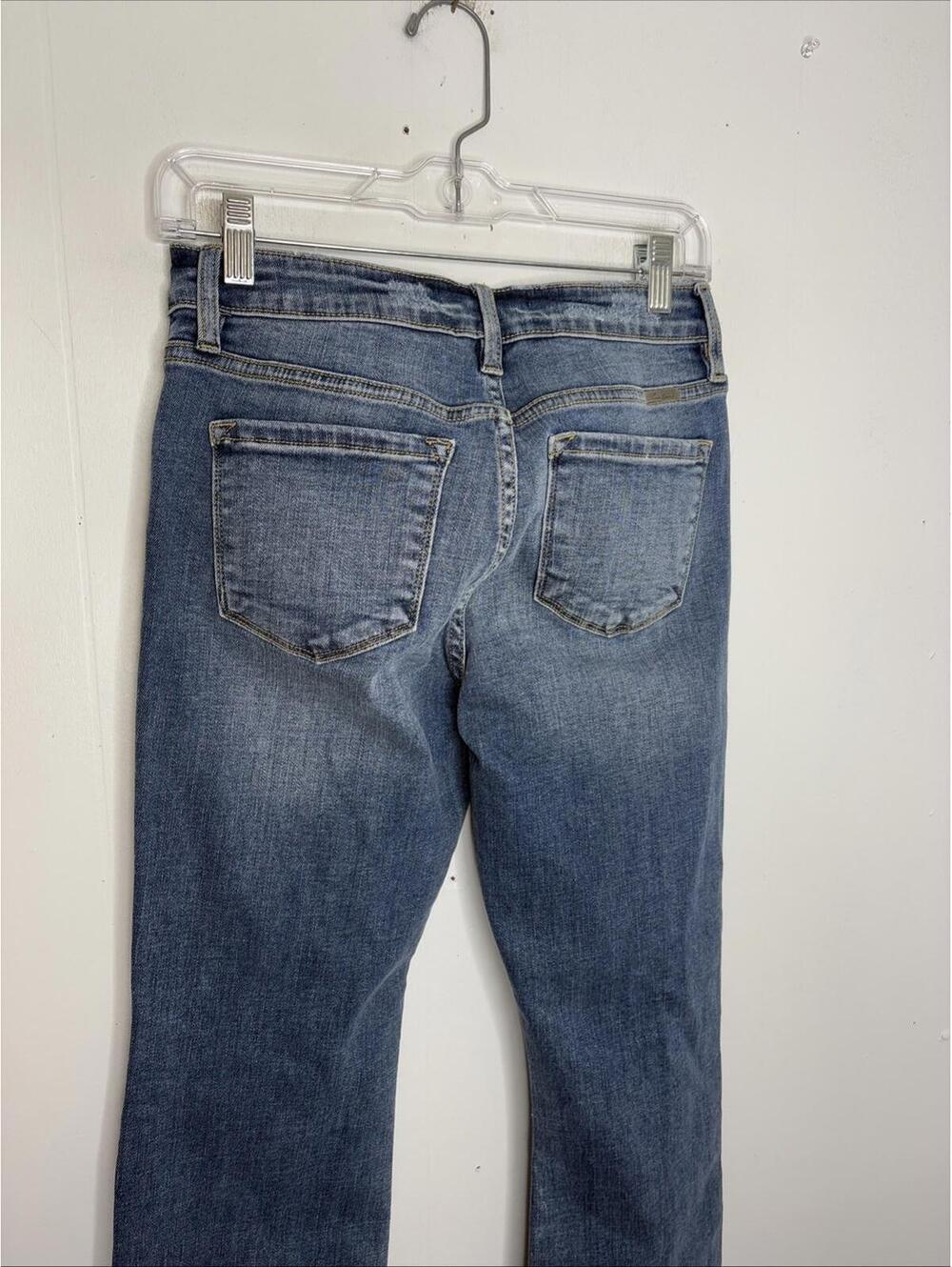 Kancan Jeans Womens 26 High Rise Cropped Bootcut Distressed Rip Knee Casual - Picture 8 of 9
